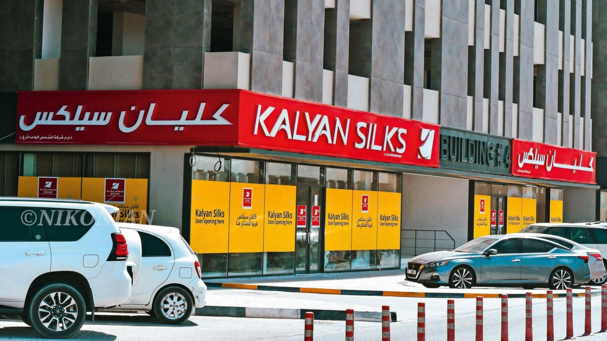Prithviraj Sukumaran to unveil new Kalyan Silks' showroom - News