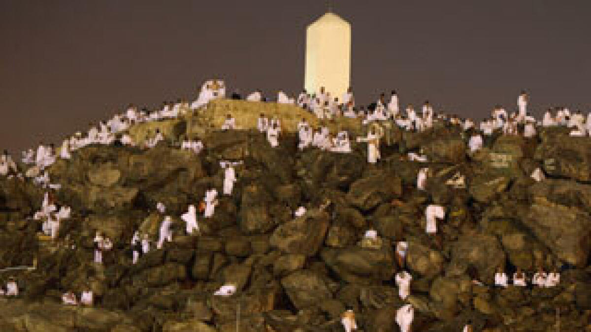 Pilgrims Offer Prayers on Arafat News Khaleej Times