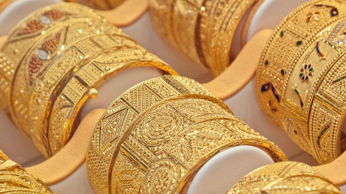 Арабское золото забытый. Золотой рынок Gold Souk. Колье Дубайский золотой рынок. Золотые украшения из Дубая. Ювелирные изделия Дубай.