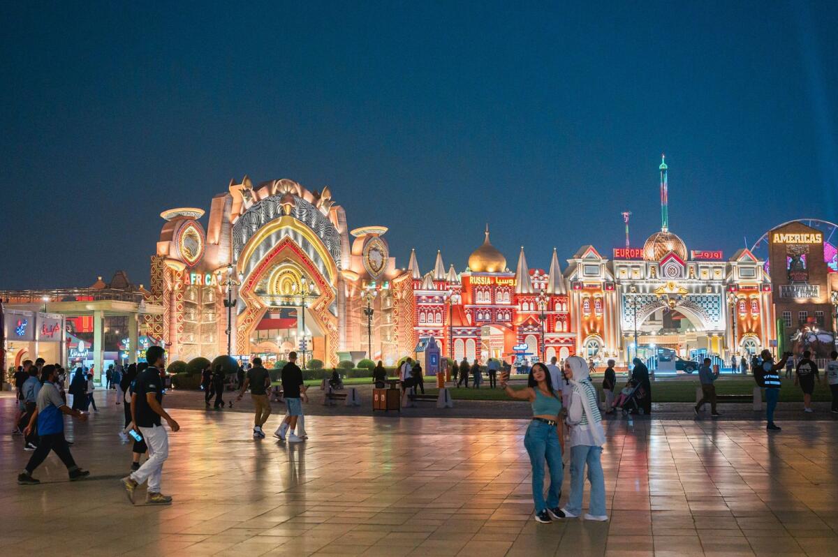 Dubai's Global Village opens: Fire and laser show, 3D projection