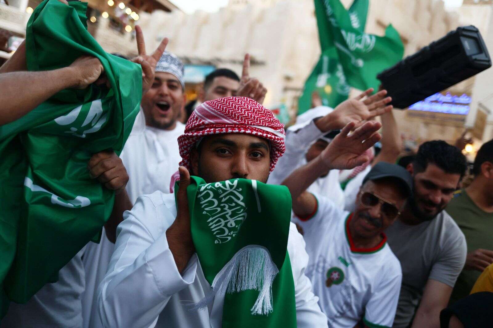 Саудовская аравия играет