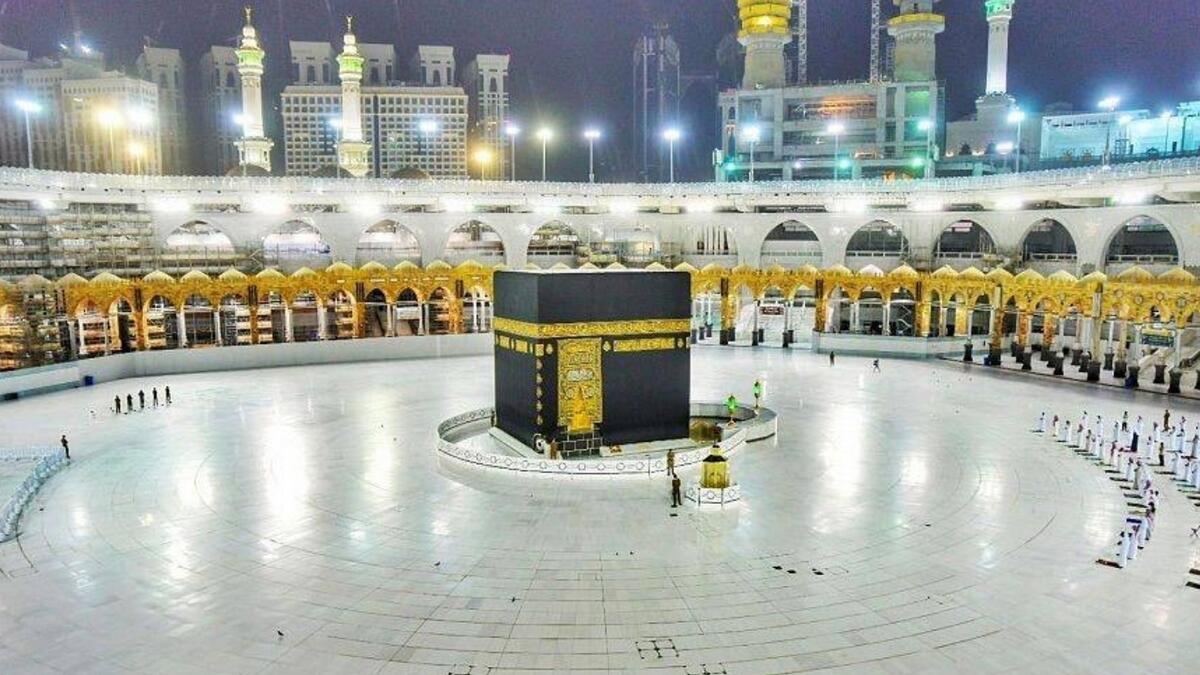 Coronavirus impact: Makkah, Madinah mosques wear deserted look for ...