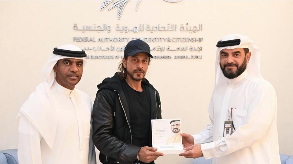 Dubai: Bollywood superstar Shah Rukh Khan honoured with Happiness Card - News | Khaleej Times