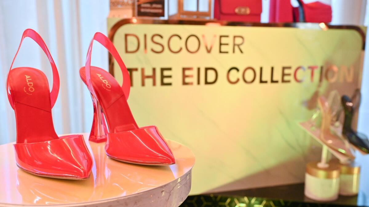 قدمت ألدو مجموعة العيد الفاخرة 2 التي تتميز بأحذية كعب عريض وحقائب يد مزينة باللؤلؤ ومجوهرات لهذه المناسبة والمزيد
