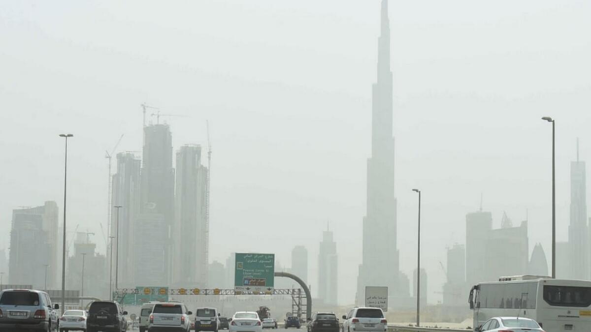 Weather alert: Strong winds, dust storm, rough seas in UAE - News | Khaleej Times