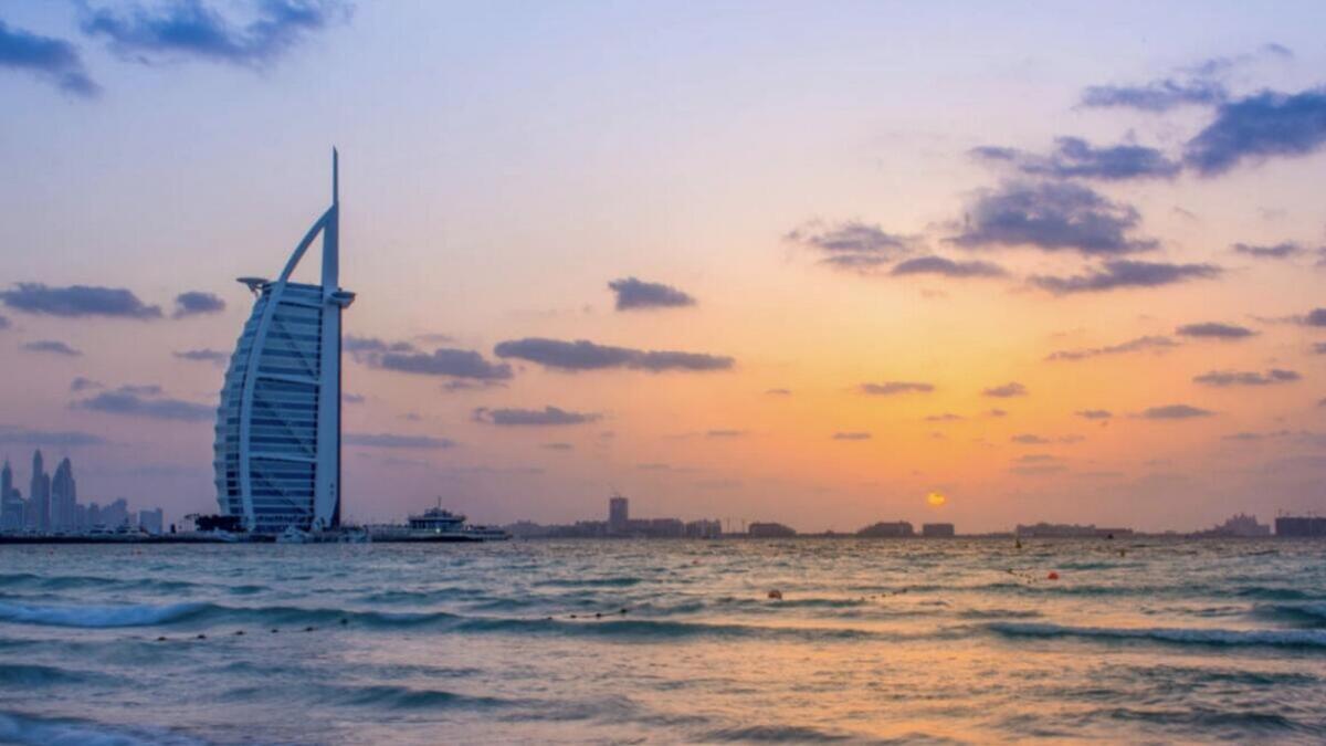 UAE weather: Rough sea alert issued; sunny forecast for Thursday - News |  Khaleej Times