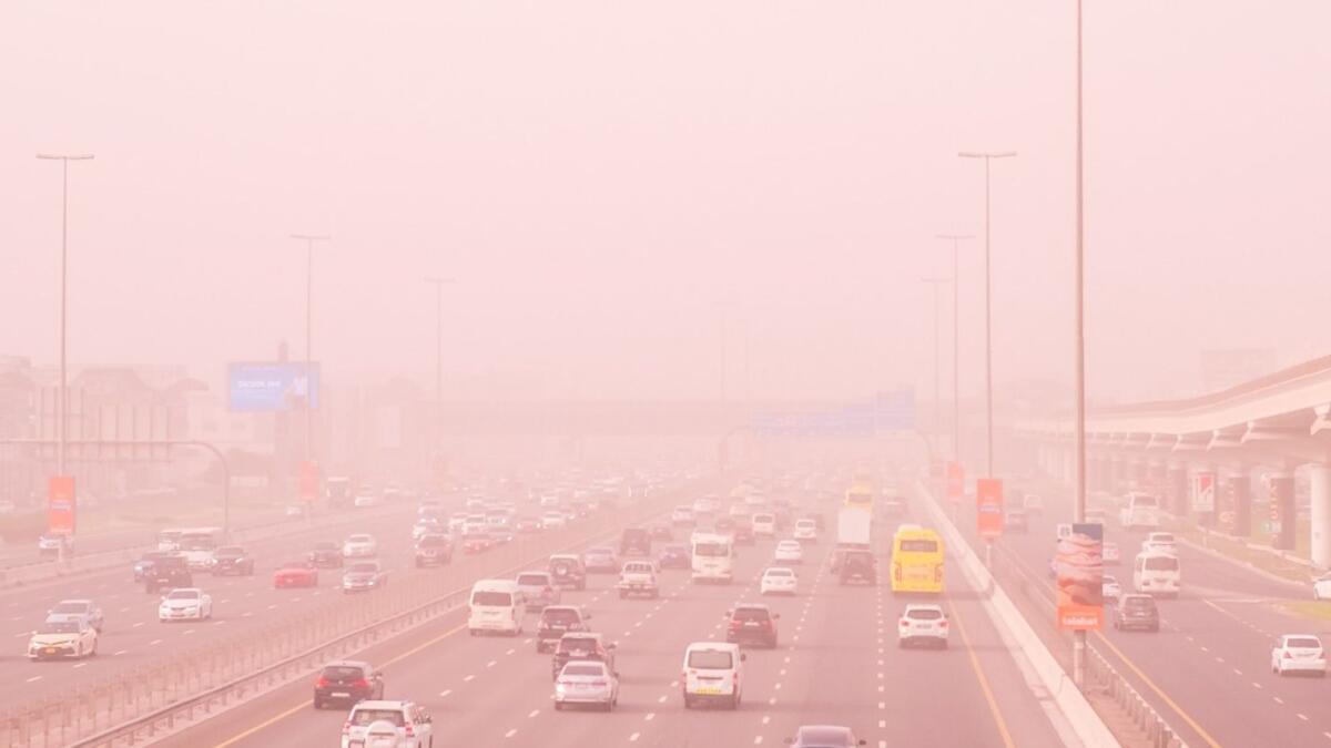 UAE weather: Dusty forecast for Wednesday, temperature to drop - News |  Khaleej Times