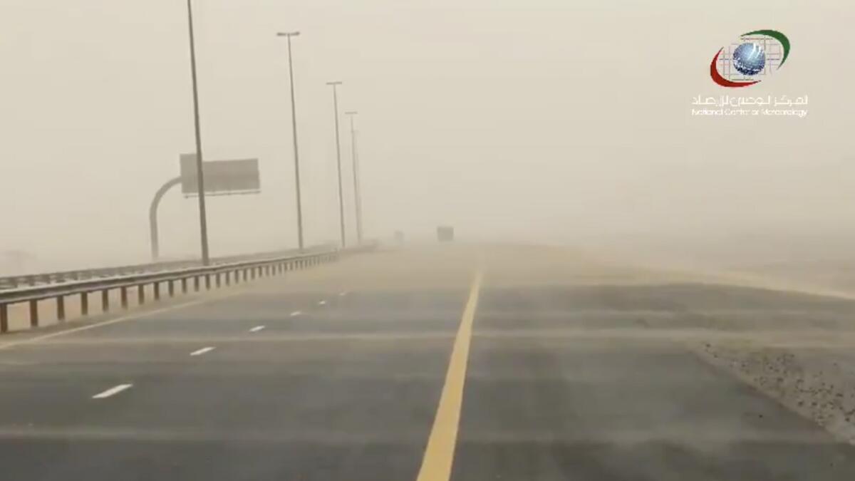 UAE weather: Dusty forecast, visibility to drop to less than 2,000m - News  | Khaleej Times