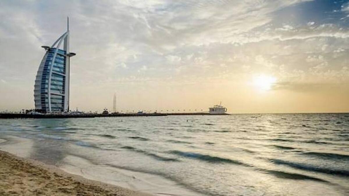 Humid nights; temperature to reach 43°C : UAE Weather Updates - News