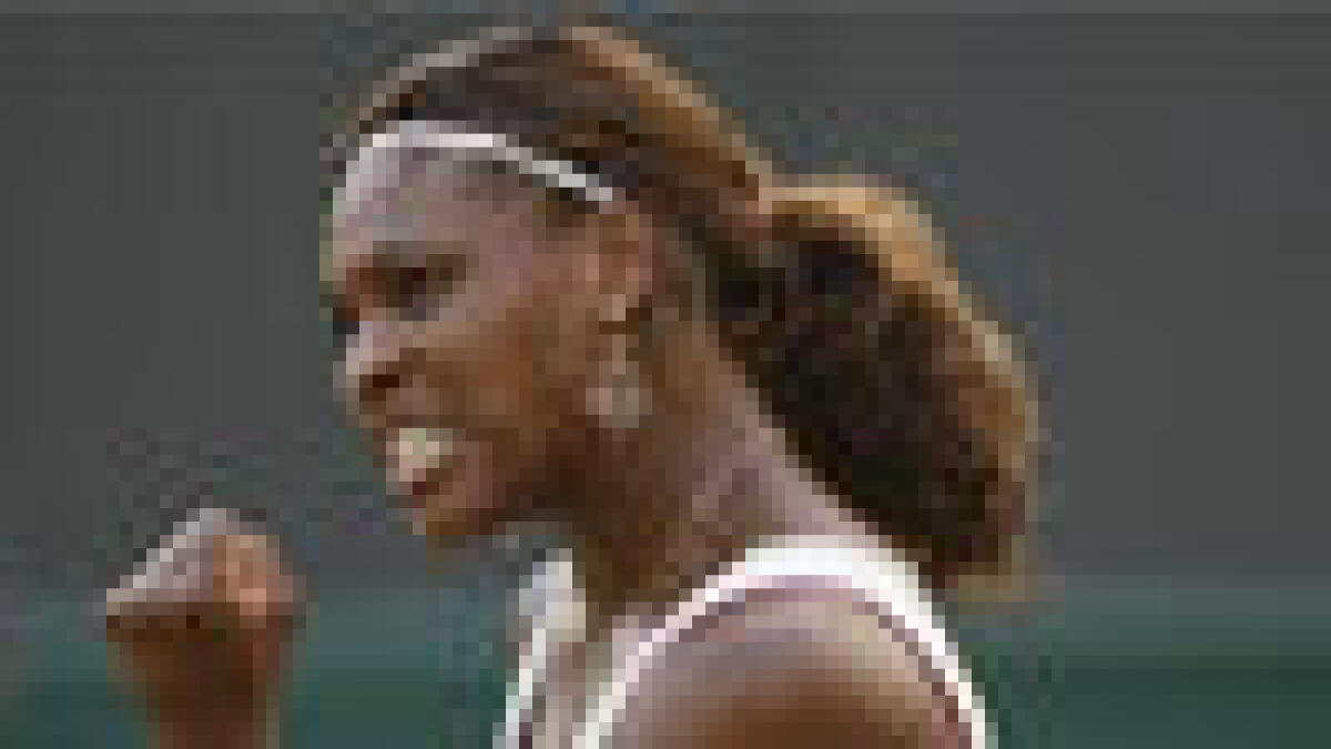 Serena storms into third round