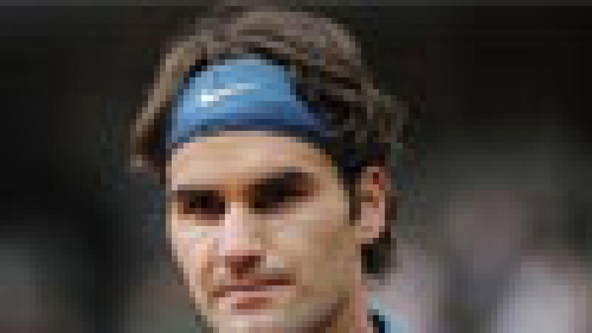Federer, Nadal sweat, Williams sisters cruise