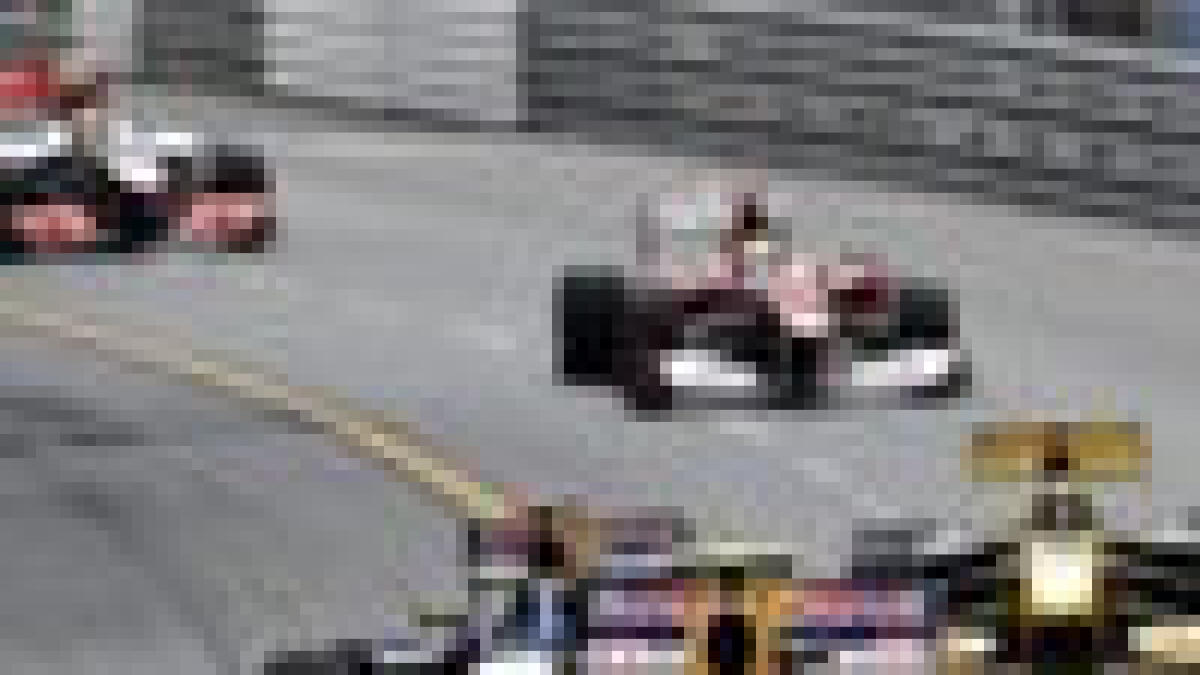 Webber wins in Monaco to lead F1 championship