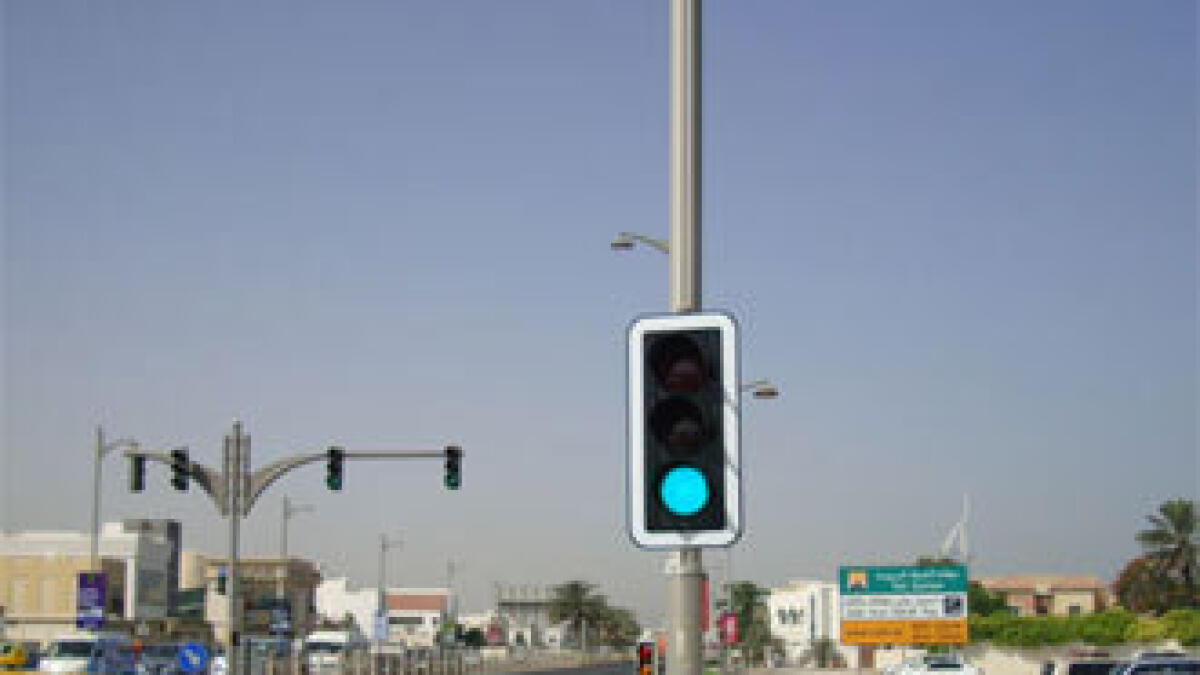 3G technology links 410 traffic junctions in Dubai
