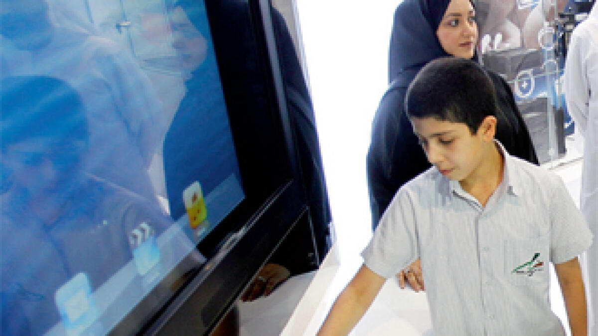 More technology for public schools in UAE