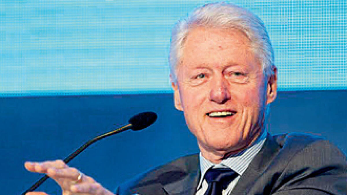 Bill Clinton backs economic sanctions on Russia