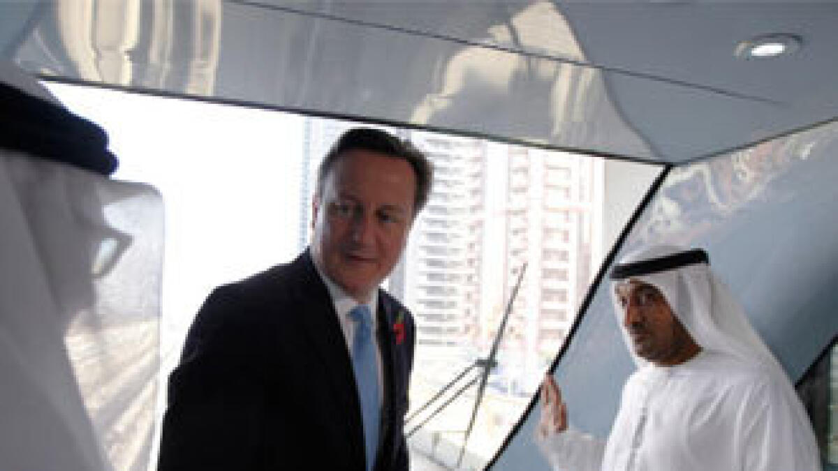 UK PM Cameron rides Dubai Metro
