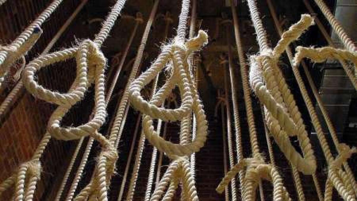 Pakistan to hang two convicts on Tuesday