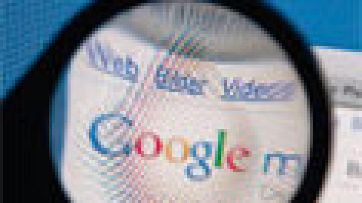 Google mulls bid for Yahoo!