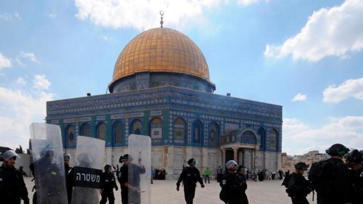 Israel bans access for non-Muslims to Jerusalem holy site