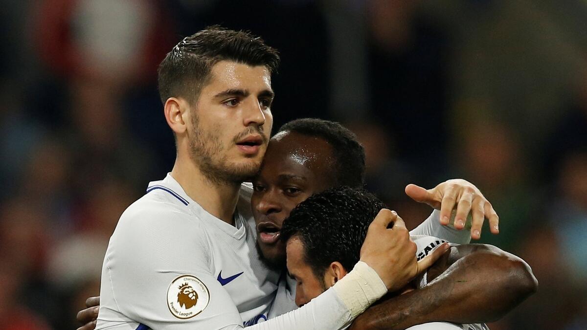 Conte hails strikers Giroud and Morata