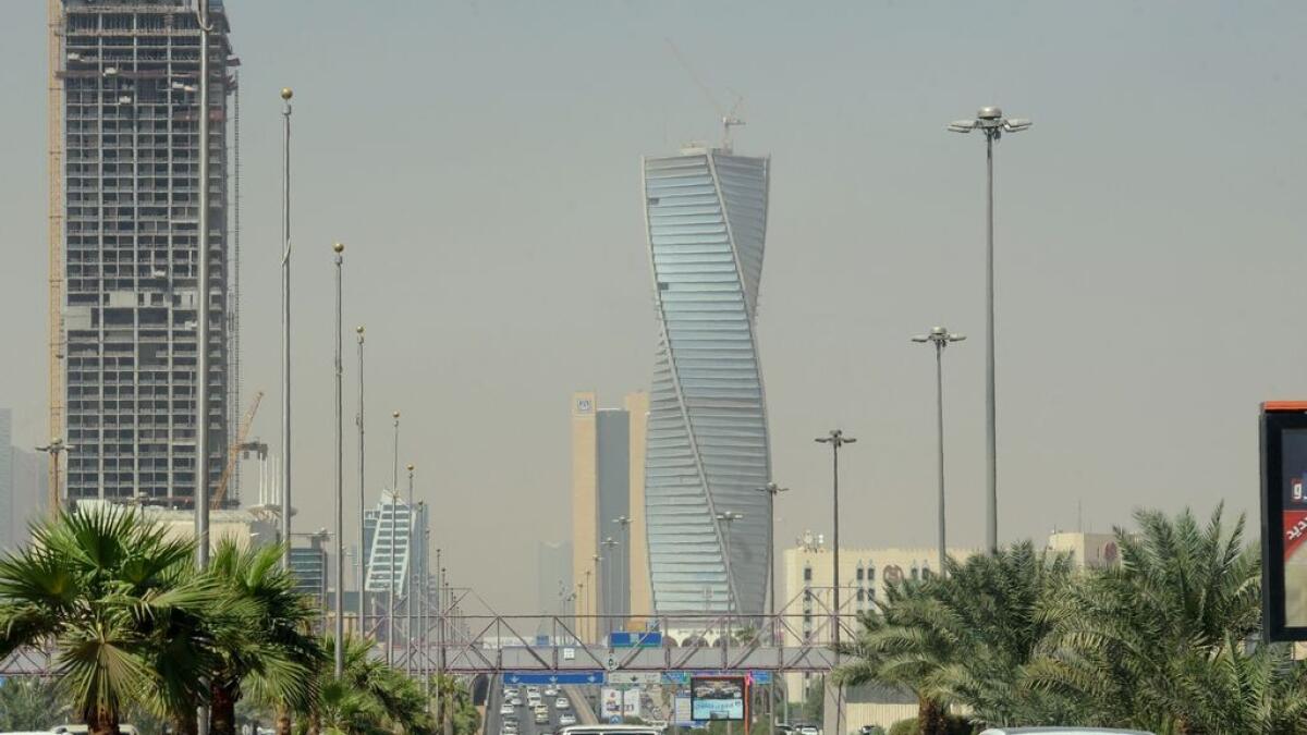 Moodys lifts Saudi Arabias banking system outlook