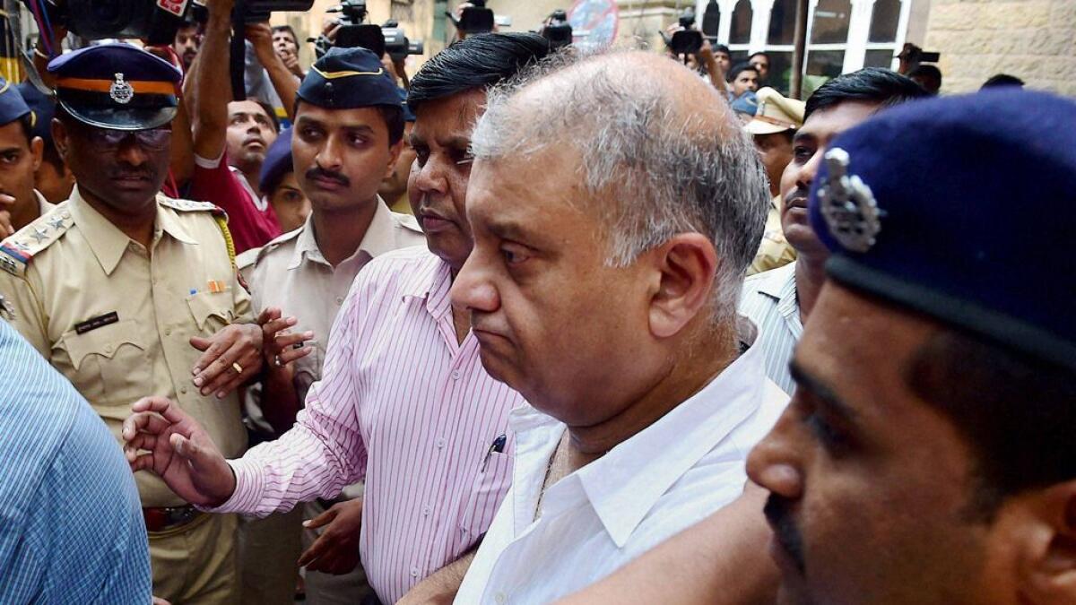 Peter Mukerjea being produced by the CBI,  in connection with Sheena Bora murder case. 