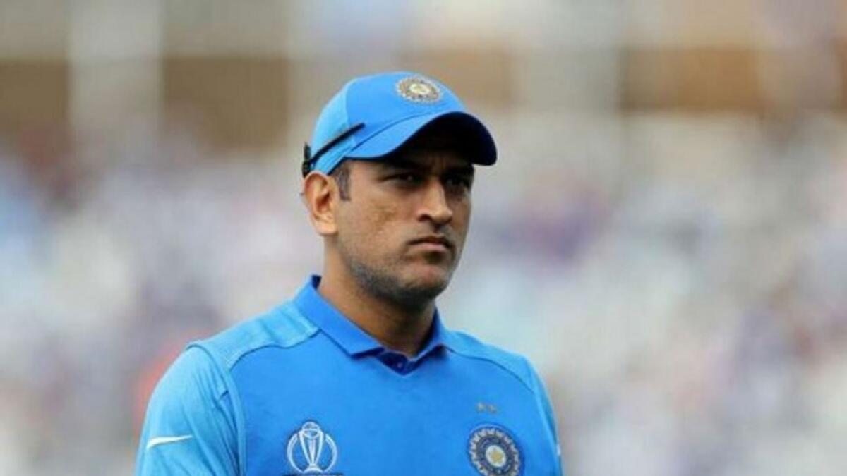 Dhoni's career at crossroads