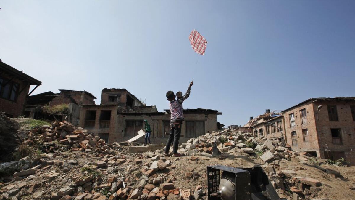 Aid groups warn of crisis in earthquake-hit Nepal