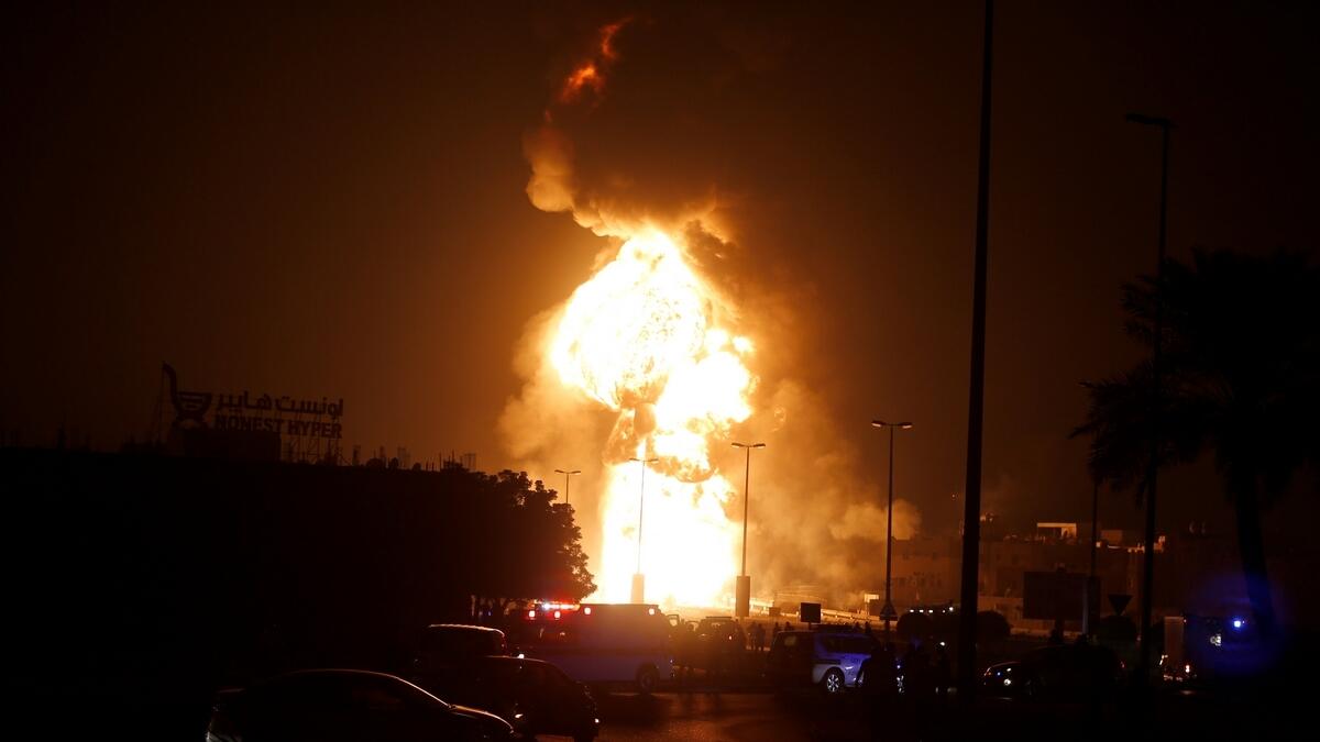 Video: Blast causes fire in oil pipeline in Bahrain