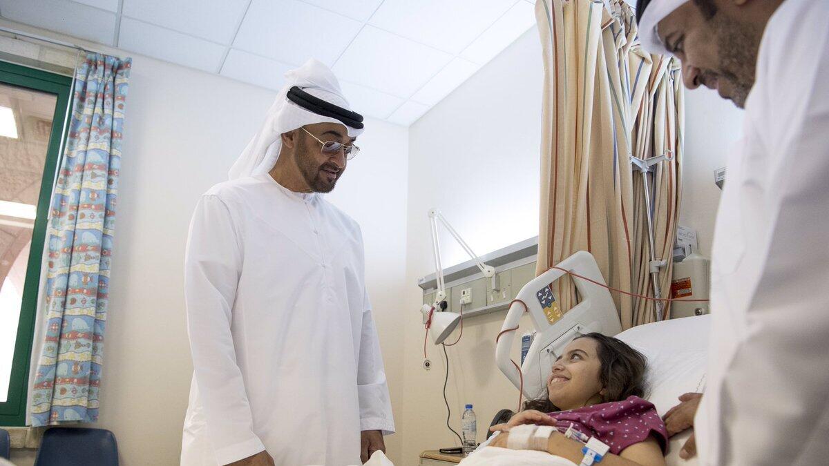 Sheikh Mohamed met with the children injured in a Fujairah knife attack.
