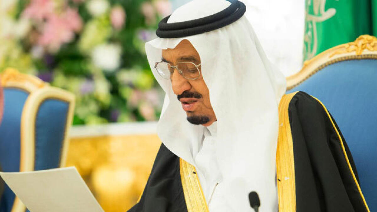 Saudi king cuts short private trip to France