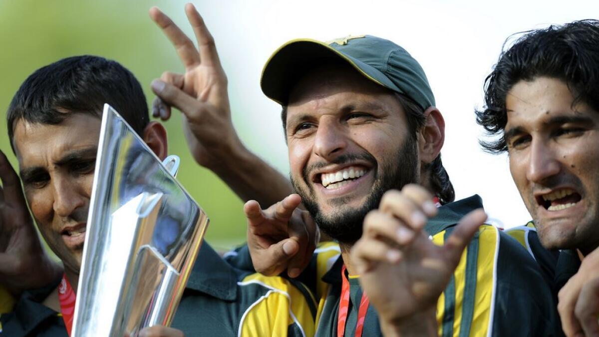 Pakistan team celebrate their win in 2009.
