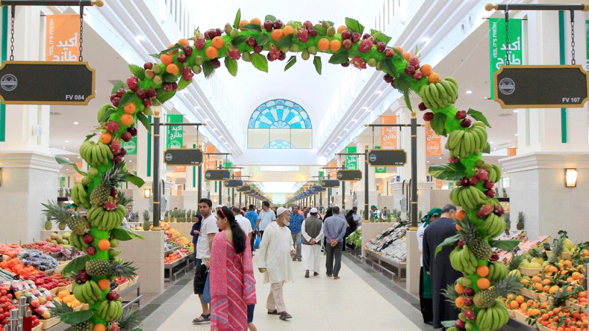 WiFi, walkway, car park at Sharjahs new fruits & veg market