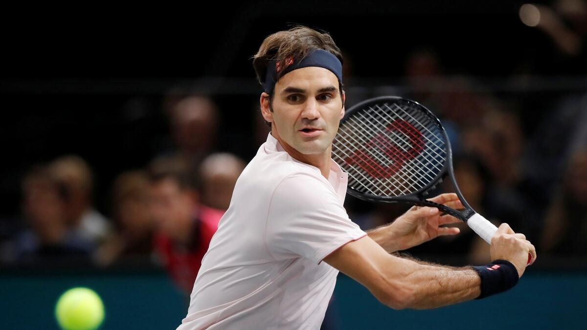 Federer feels the Paris love again