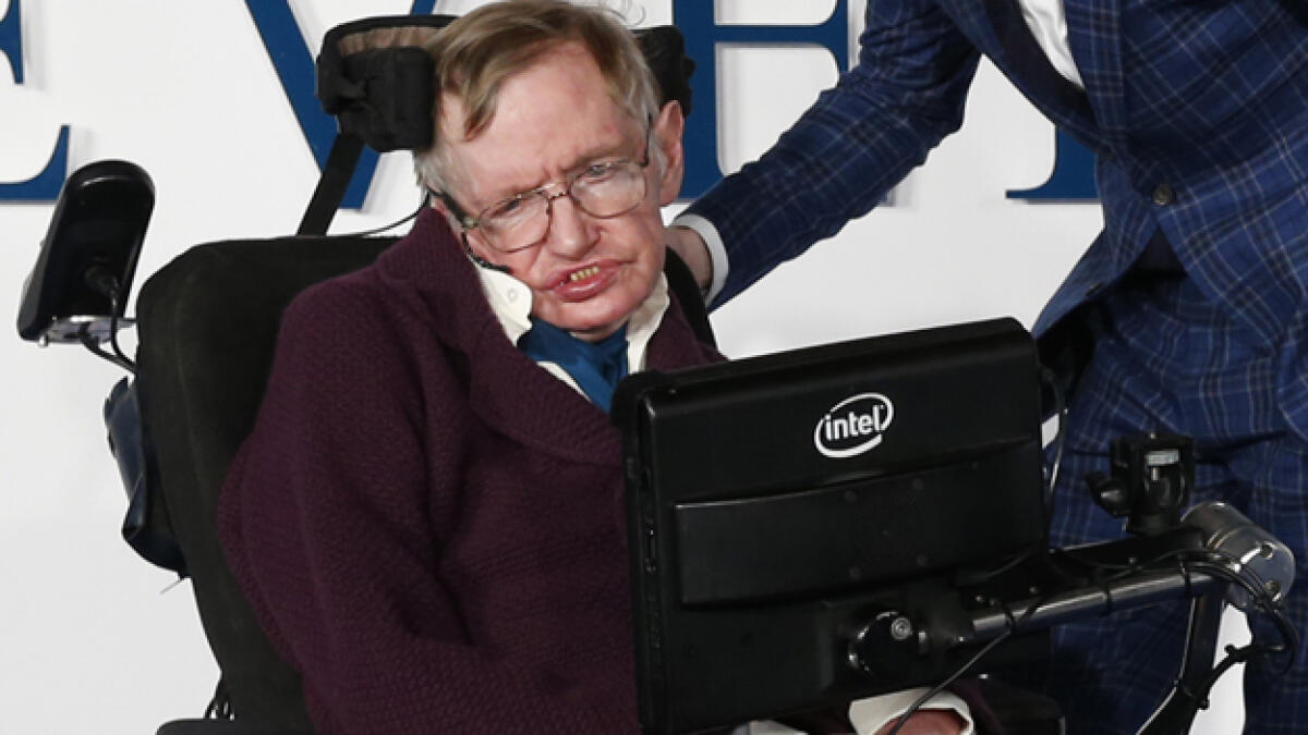 Physicist Stephen Hawking to trademark his name