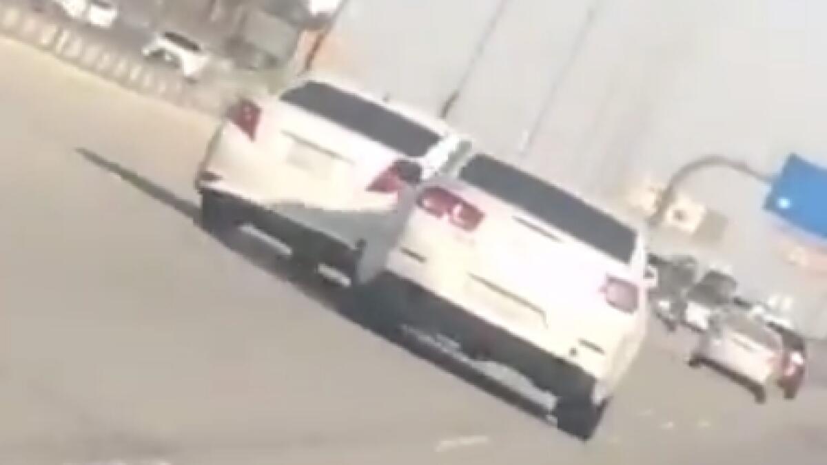 Video: Motorists deliberately crash into each other on highway 