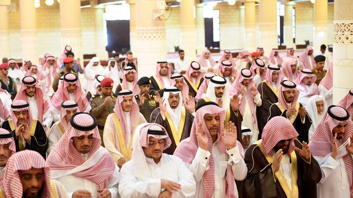 Photos: Funeral prayers offered for Saudi prince