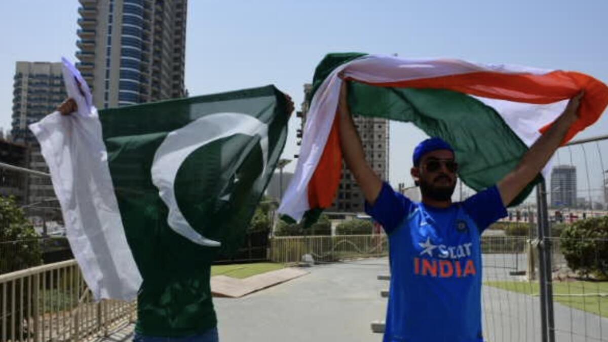 Indian and Pakistani cricket fans head to the stadium in Dubai for the Asia Cup 2018 clash. Photo: Shihab/Khaleej Times