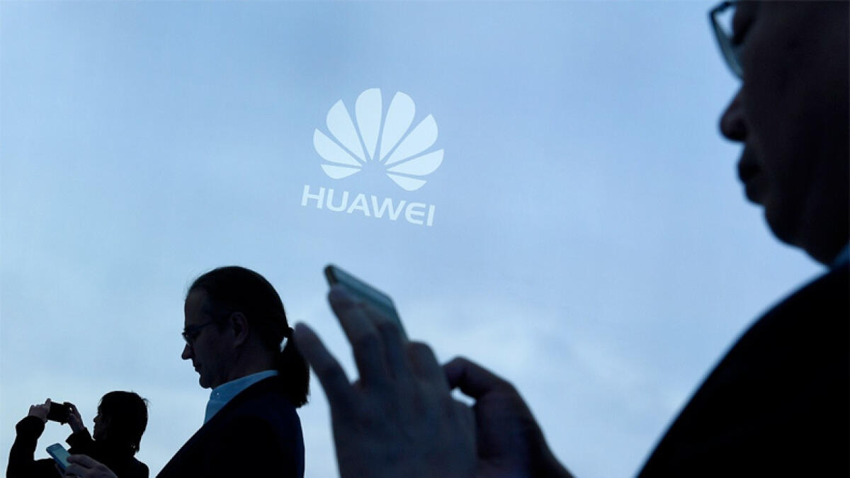 Video: Huawei launches rival to Apples Siri
