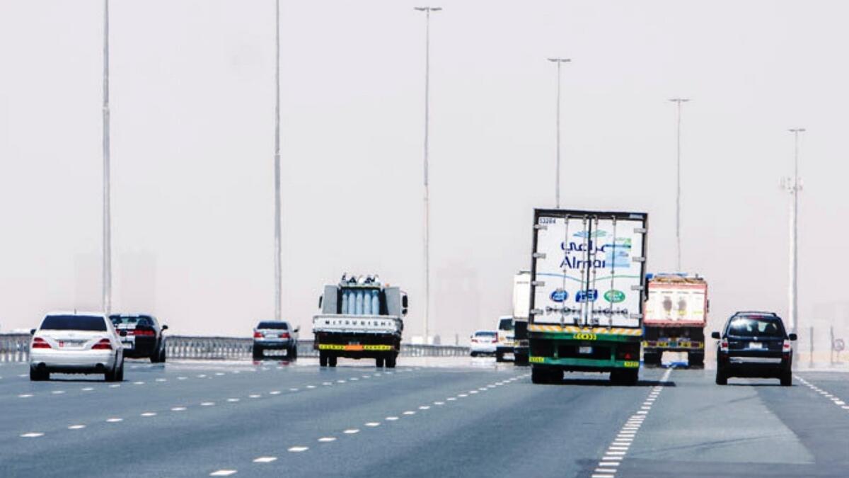 Lampposts rental plan to help needy Emiratis
