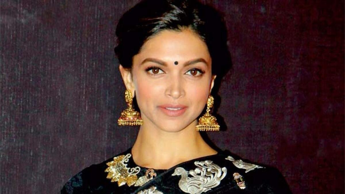 Deepika Padukone praised for discussing battle with depression
