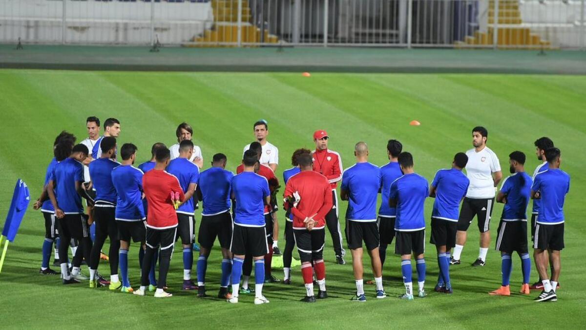 UAE footballers begin preparations for Iraq test