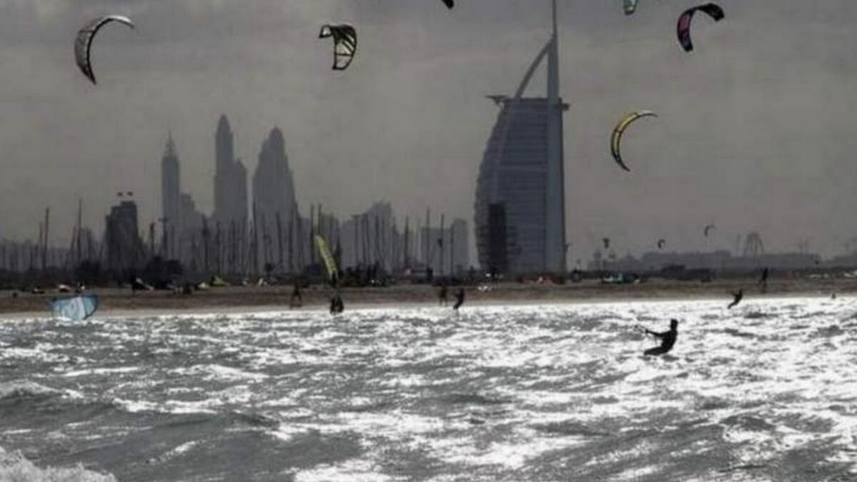 Weather: Rough sea, waves up to 7ft high to hit UAE offshore