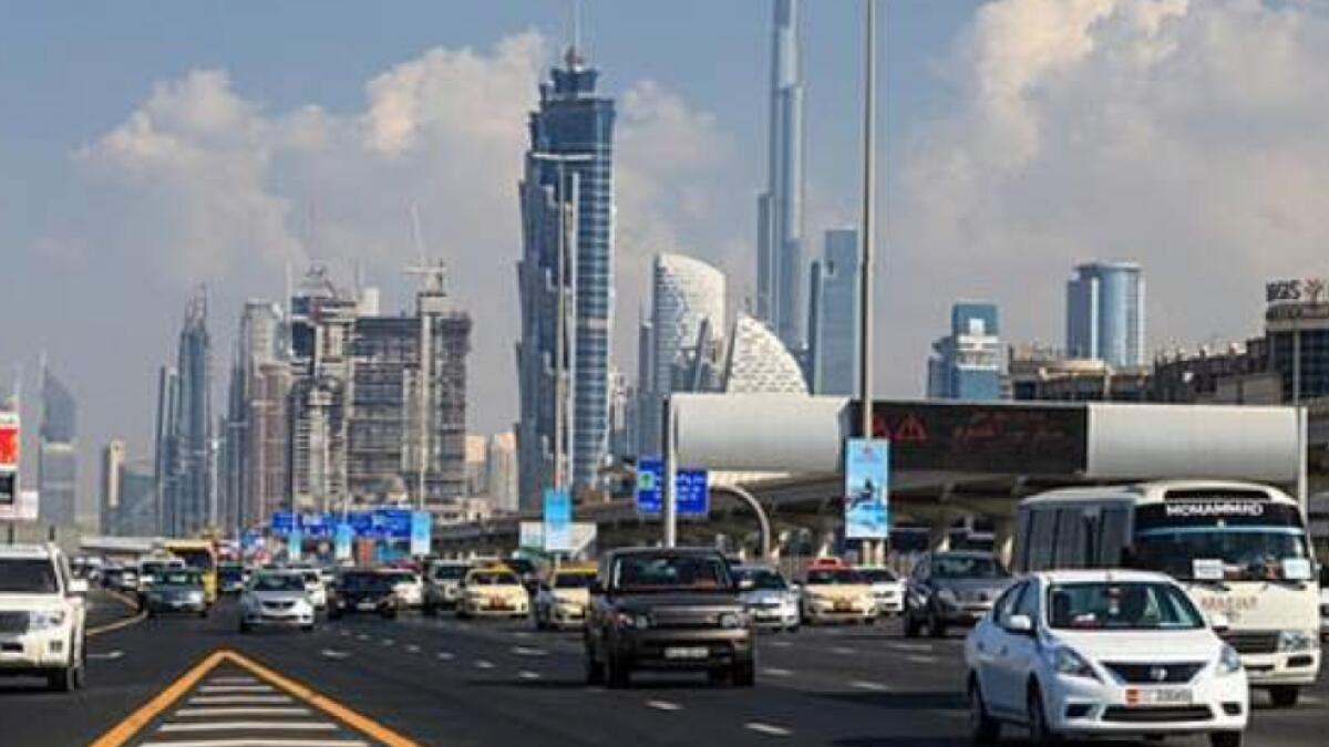 UAE traffic: Accident causes delay on Dubais Sheikh Zayed Road 