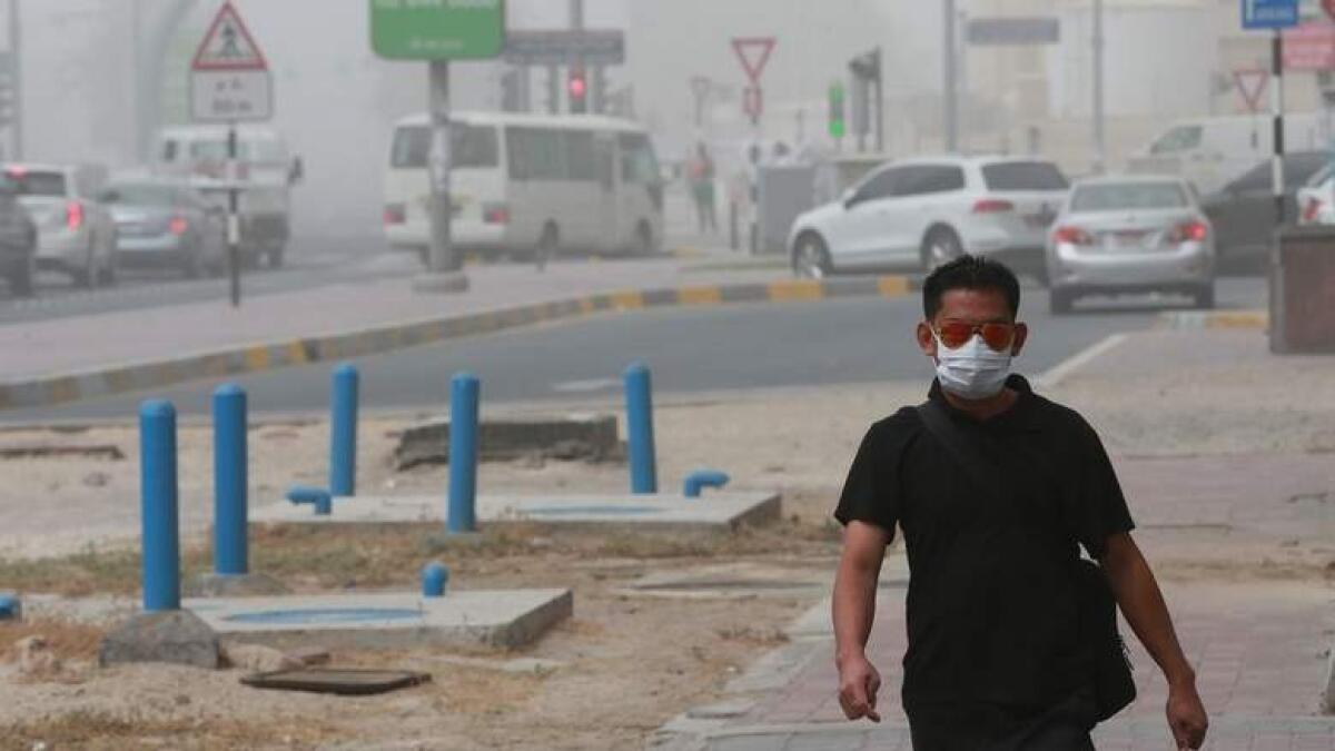 Dust storm hits UAE, to continue till Saturday night