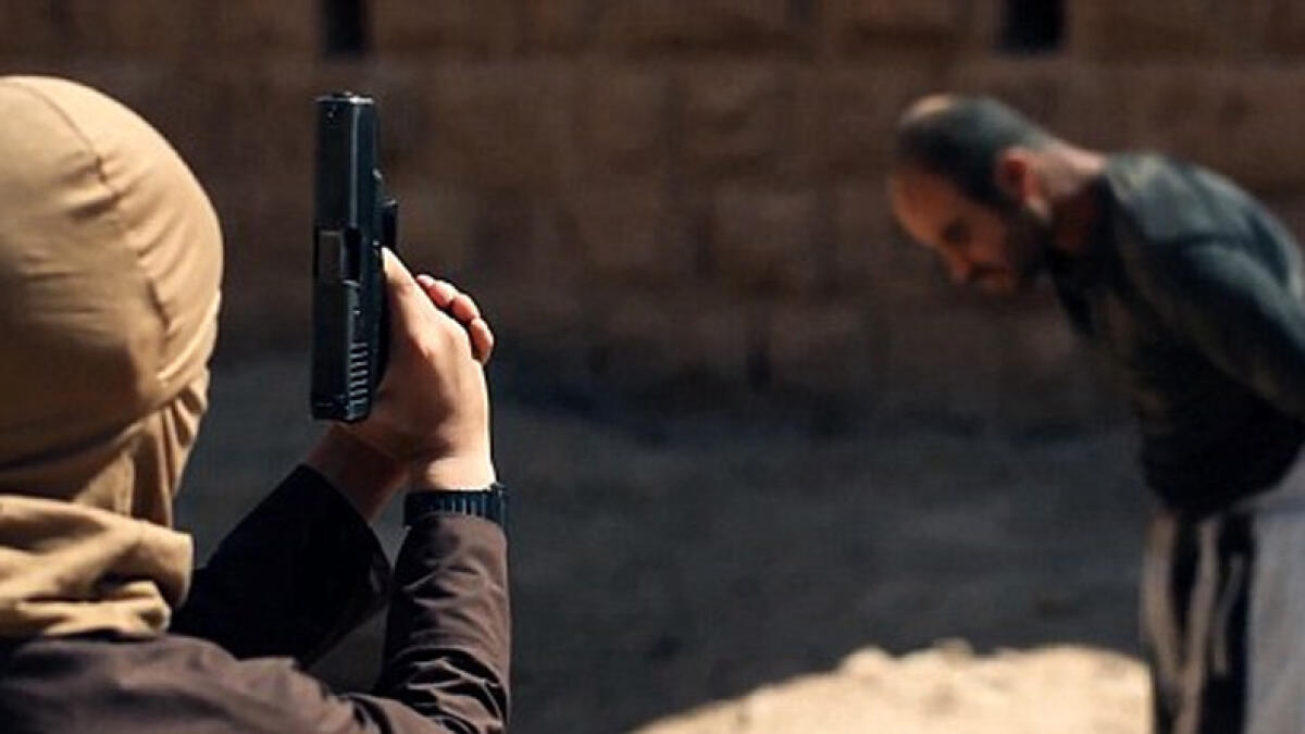 Daesh video shows children killing Syrian govt supporters