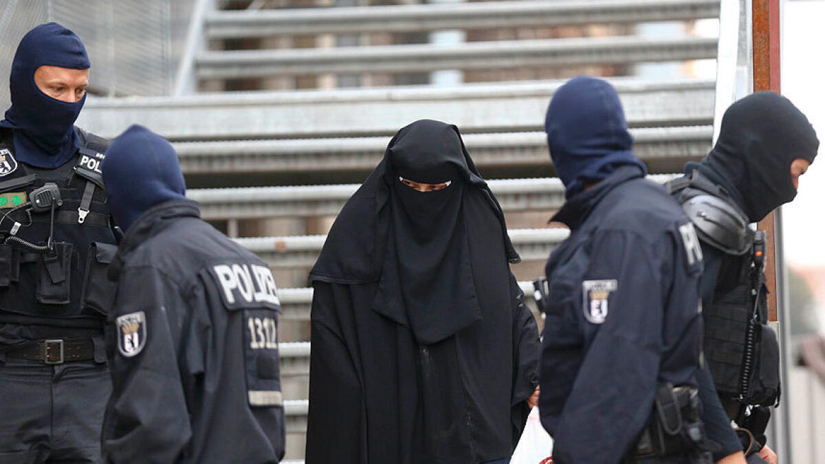 Police raid mosques, flats across Germany