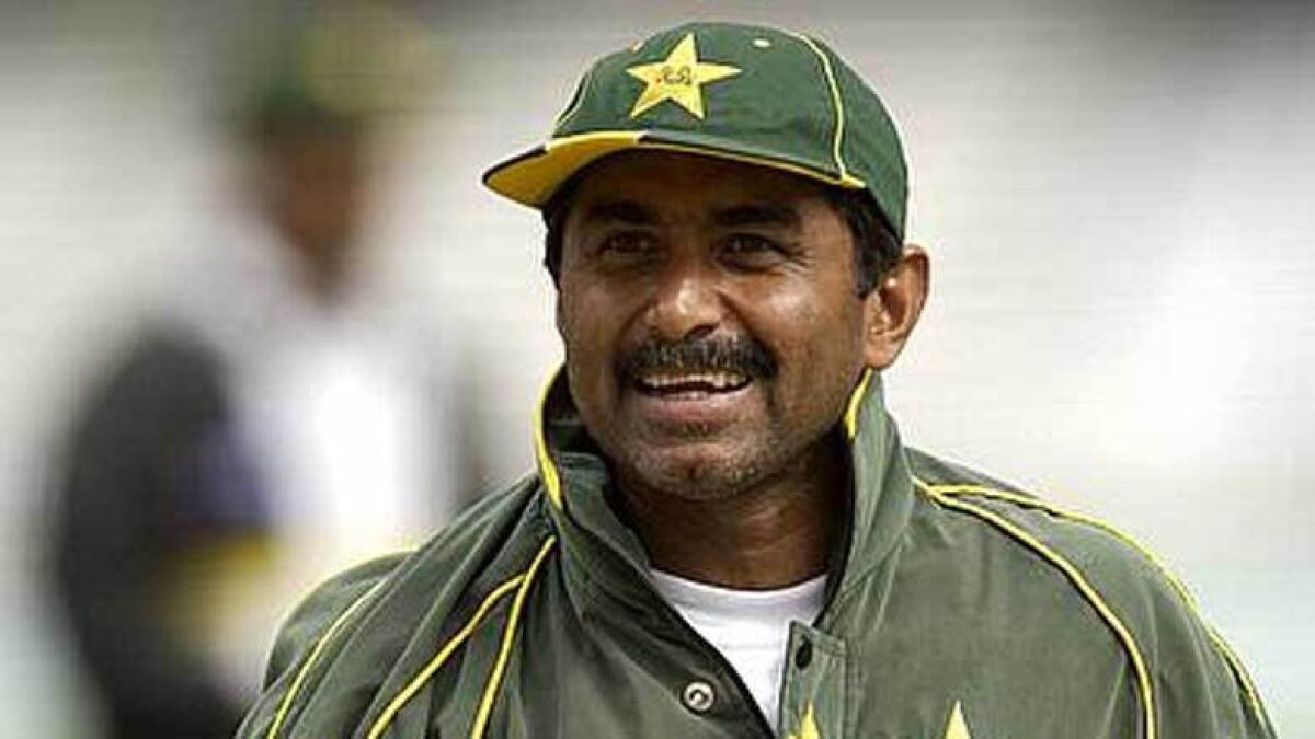 Merely ten days after announcing his retirement in 1994, Pakistan's Javed Miandad came back to international cricket, following a conversation with the then Prime Minister of Pakistan, Benazir Bhutto.