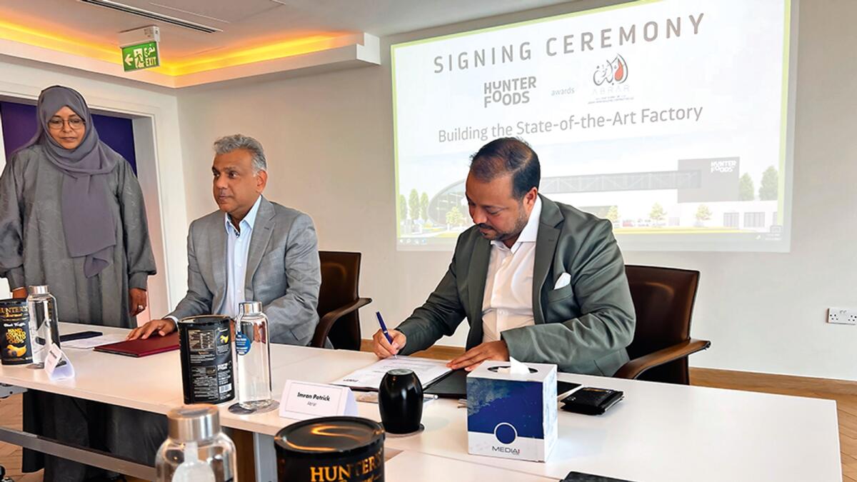 Imran Potrick and Ananya Narayan at the contract signing ceremony