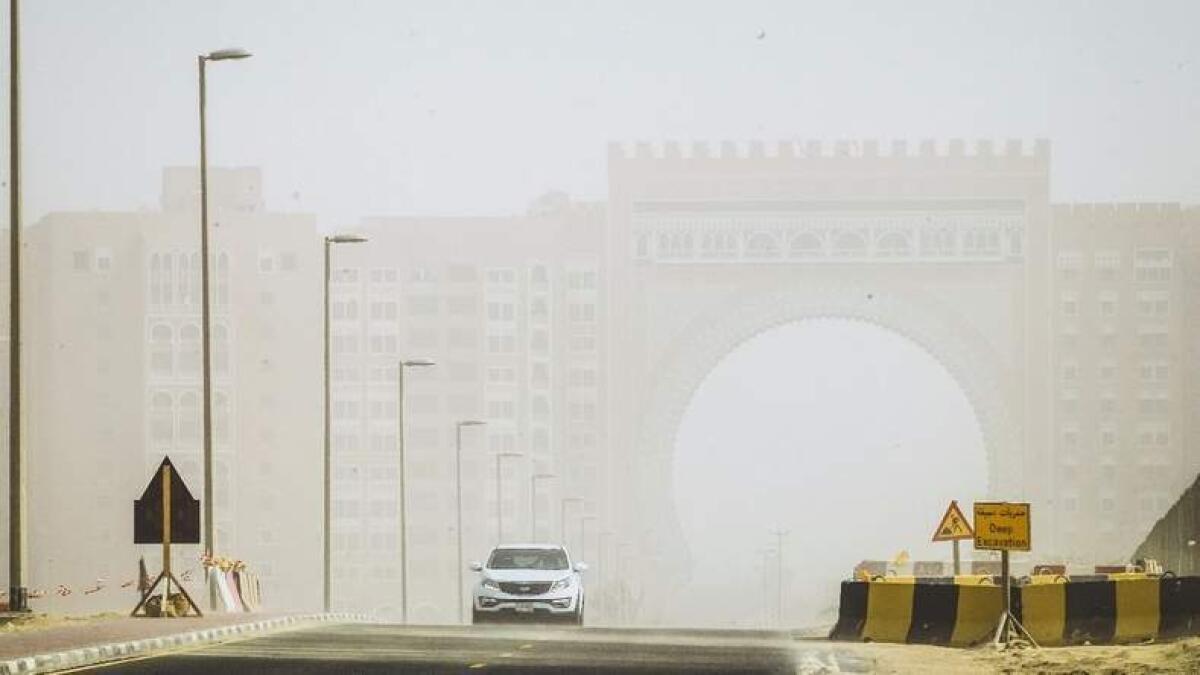 Fog, blowing dust in UAE as temperature set to dip 